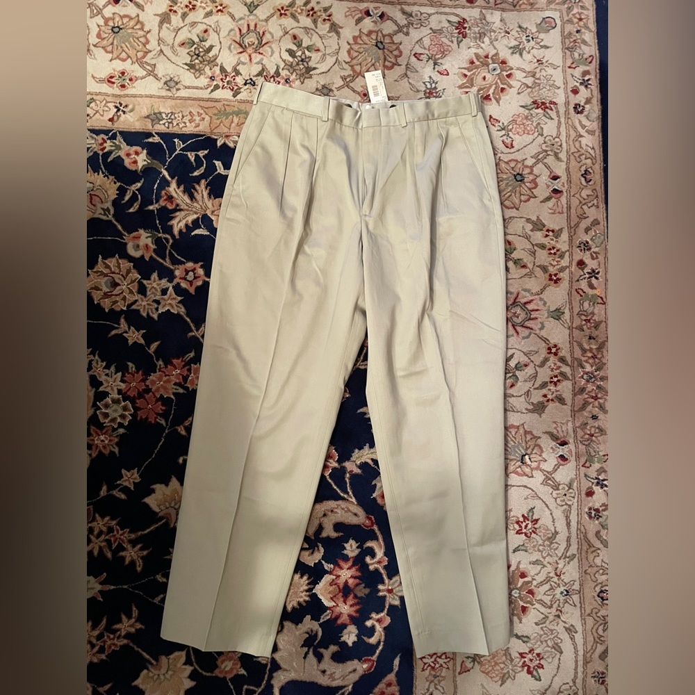 Lands’ End khaki pants w36
